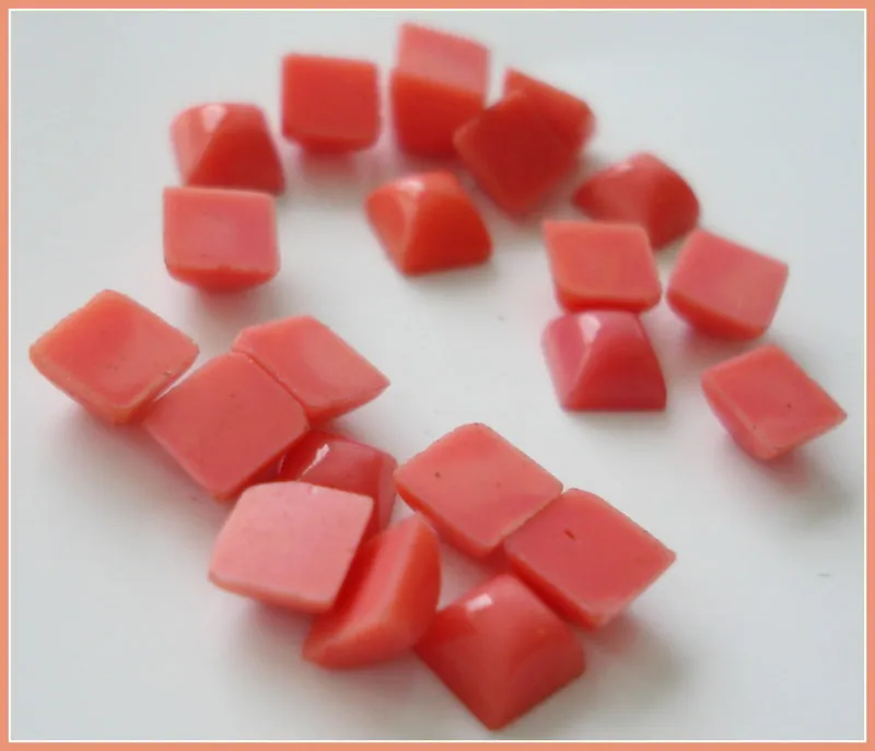 4mm (2062) Glass Coral Square Cabochon