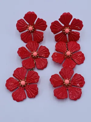 CORAL METAL TRIO FLOWER EARRINGS